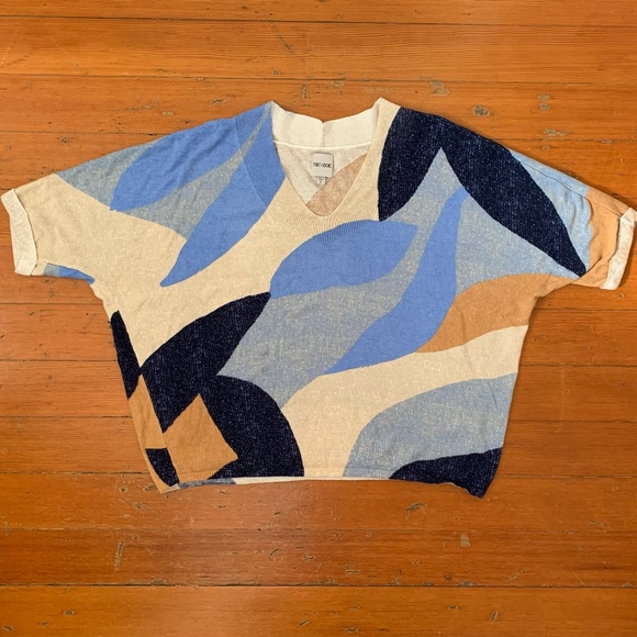 Nic+Zoe OCEAN ISLE Short Sleeve V Neck Loose Fitting Blue Geometric Knit SWEATER - Picture 2 of 16